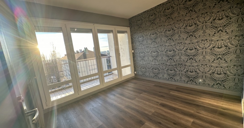 Appartement à louer 4 pièces